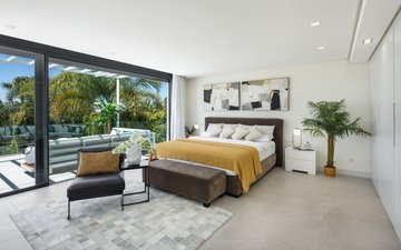 Property slide 10