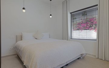 Property slide 22