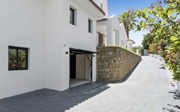 Property slide 20