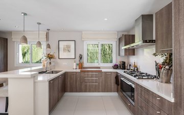 Property slide 18