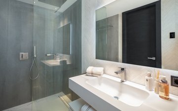 Property slide 20