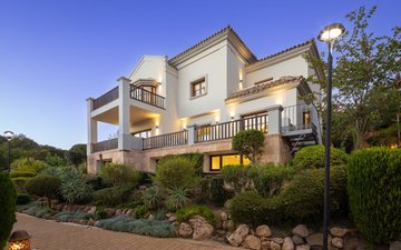Property slide 18
