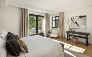 Property slide 25