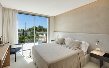 Property slide 16