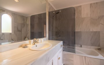 Property slide 18
