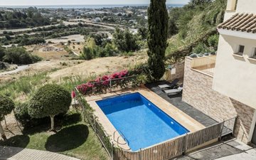 Property slide 9