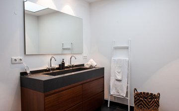 Property slide 33