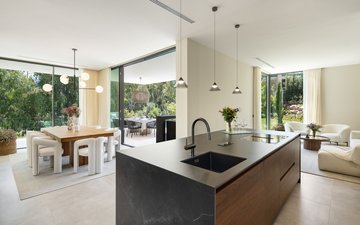 Property slide 10