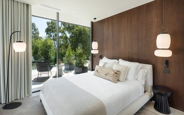 Property slide 20