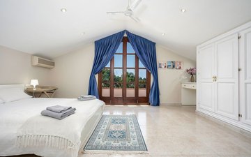 Property slide 18