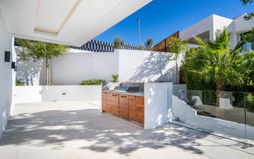 Property slide 17