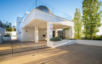 Property slide 31