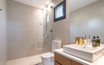 Property slide 17