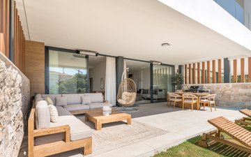 Property slide 10