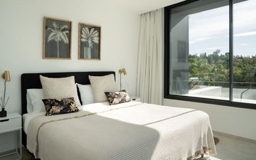 Property slide 18
