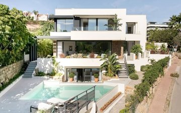 Property slide 21