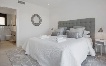 Property slide 17