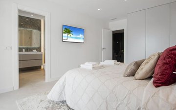 Property slide 46