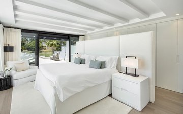 Property slide 19