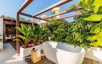 Property slide 25