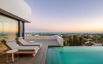 Property slide 10