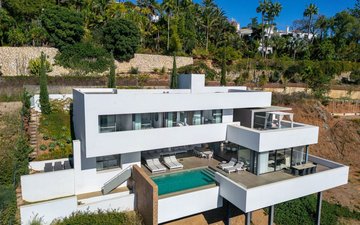 Property slide 17