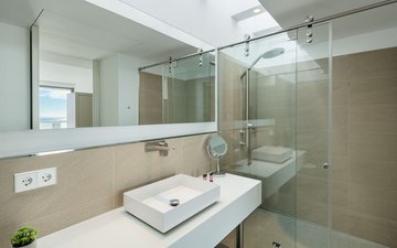Property slide 20