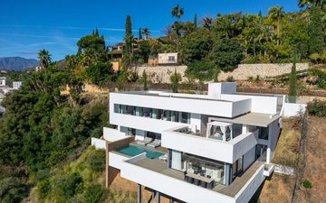 Property slide 22