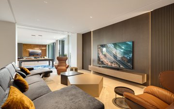 Property slide 18