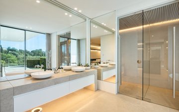 Property slide 24