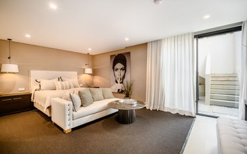 Property slide 10