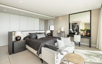 Property slide 32