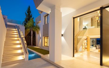 Property slide 19