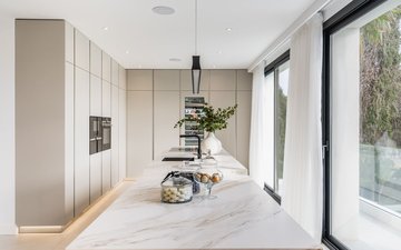Property slide 21
