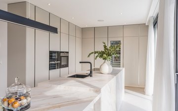 Property slide 22