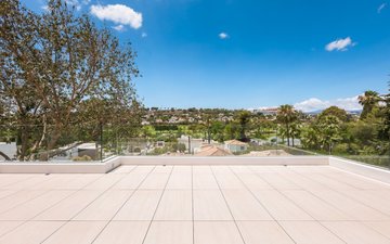 Property slide 18