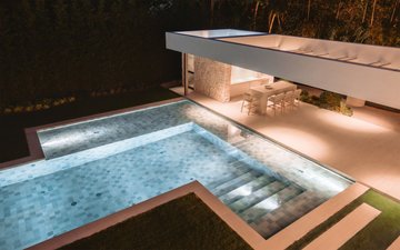 Property slide 32