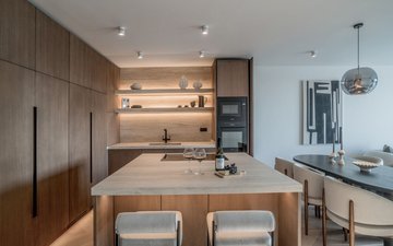 Property slide 17