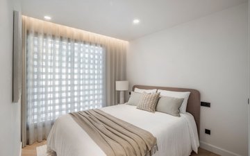 Property slide 32