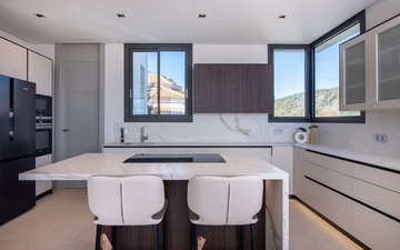 Property slide 14