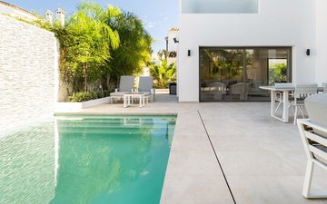 Property slide 25