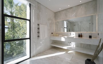 Property slide 16
