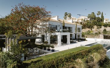 Property slide 25
