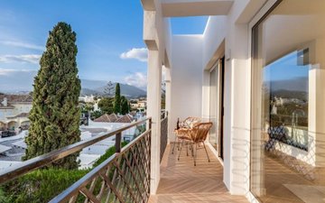 Property slide 25