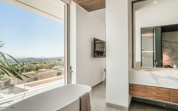 Property slide 40
