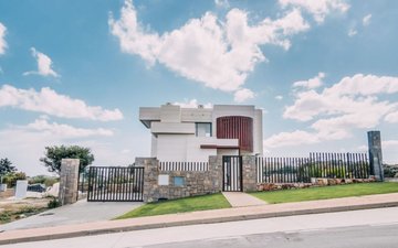 Property slide 18