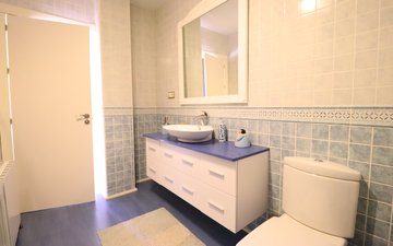Property slide 44