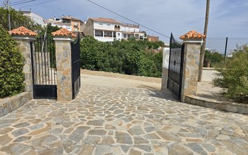 Property slide 43