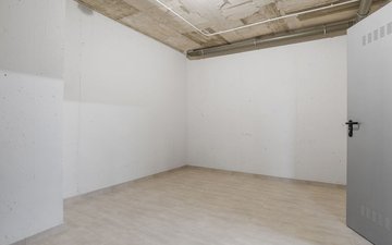 Property slide 18