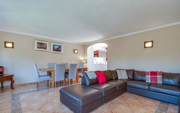Property slide 23